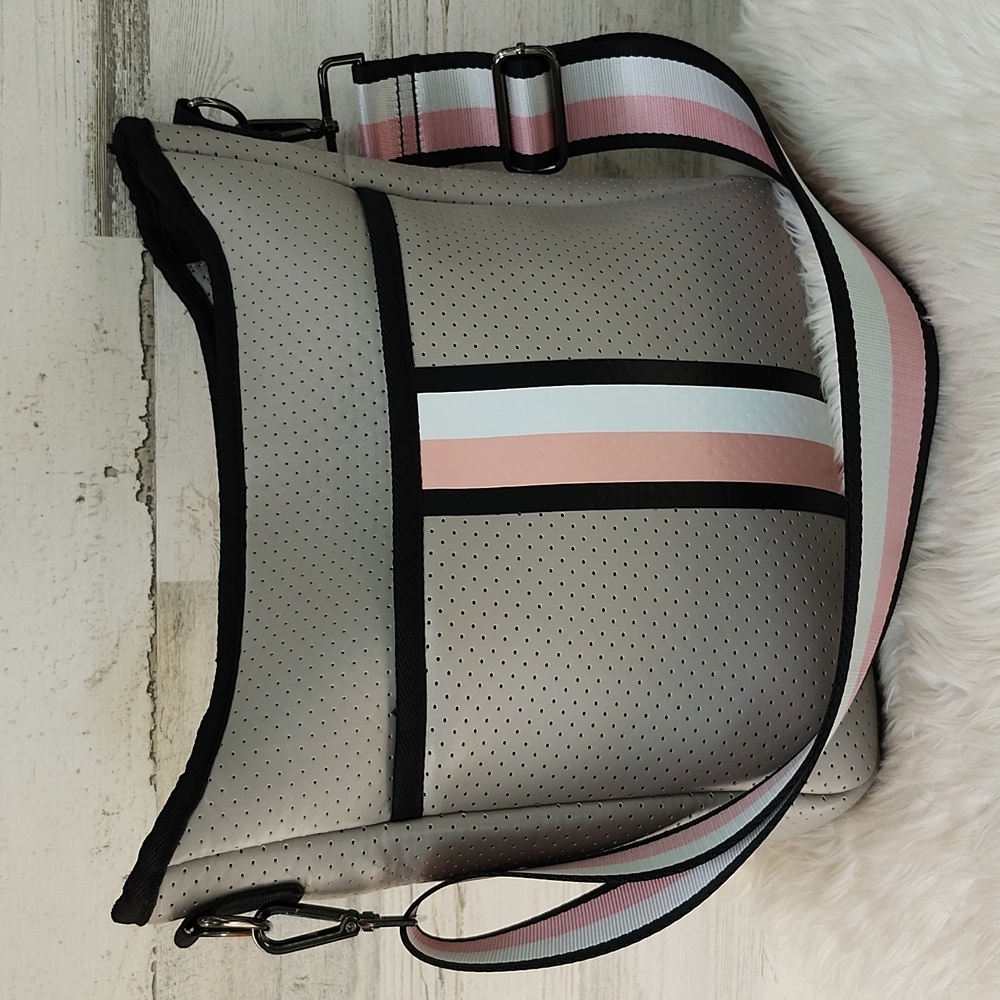 EUC HAUTE SHORE SHOULDER/CROSSBODY BAG - Picture 9 of 9